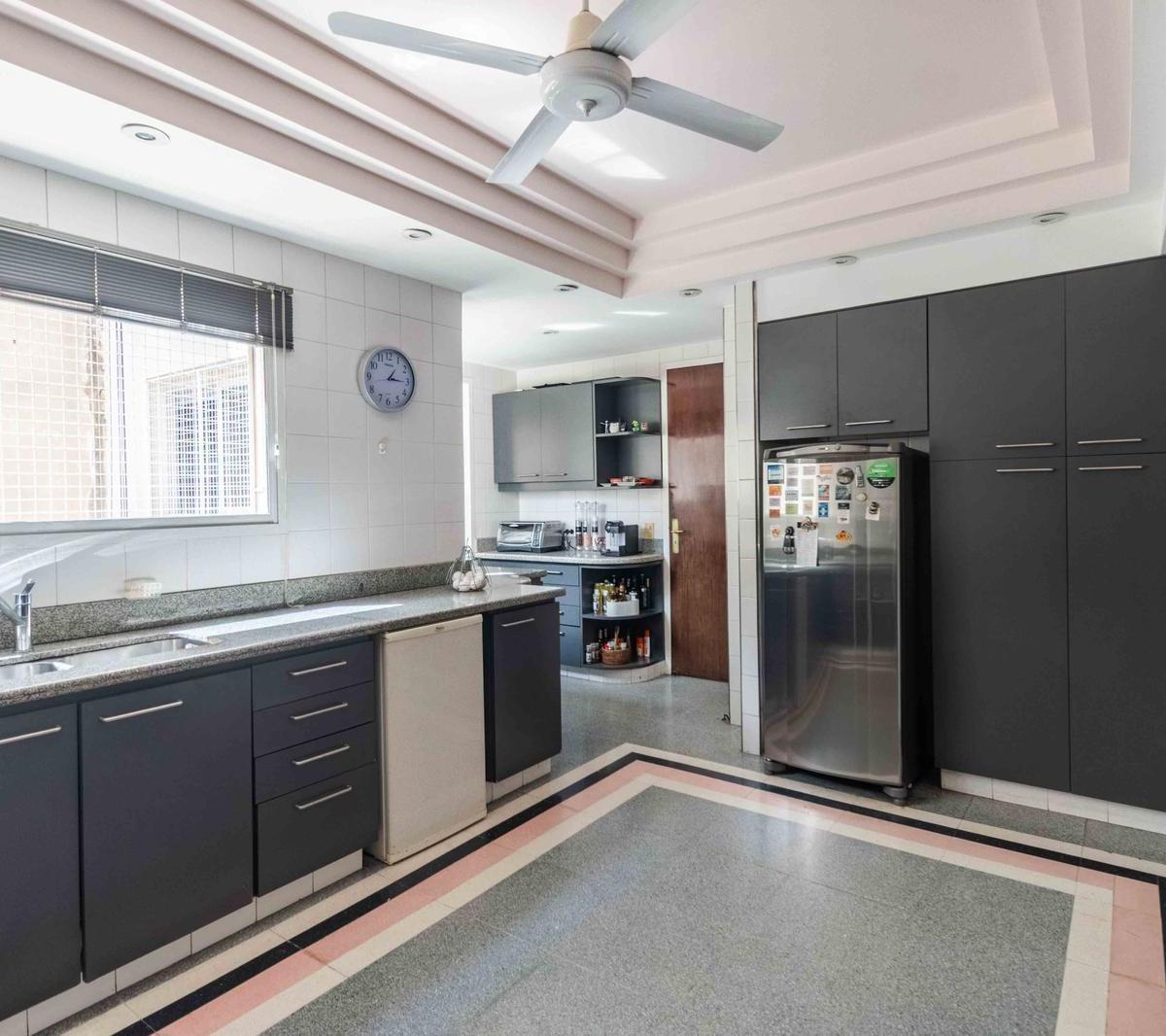 Elegante Piso de 3 Dorm. en Venta en Recoleta. 1