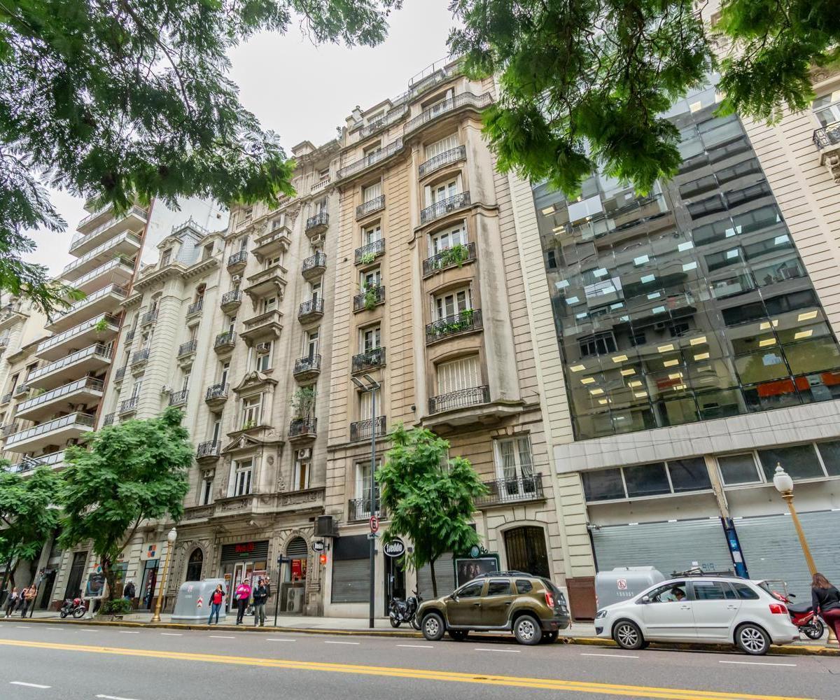 Exclusivo Piso en Venta en Plaza San Martin de 2 Dorm. 1