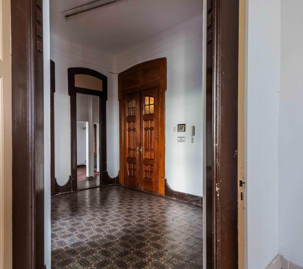 4 Dorm. en Edificio de Estilo con Detalles de Catagoría en Monserrat 2