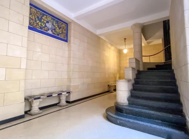 Silencio y elegancia en pulmón de manzana – Departamento de categoría en Recoleta 3