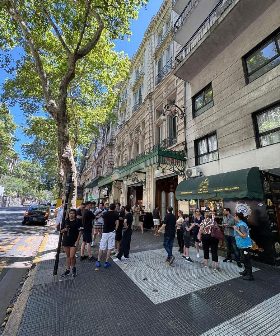 2 ambientes en venta junto al Café Tortoni. Monserrat. apto credito