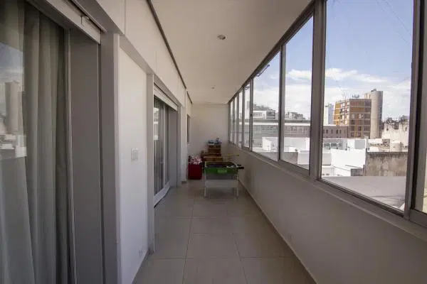 Amplio departamento en alquiler de 6 ambientes con cochera | Recoleta 4