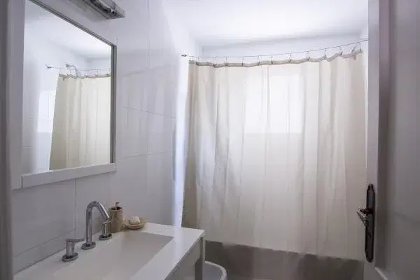 Amplio departamento en alquiler de 6 ambientes con cochera | Recoleta 3