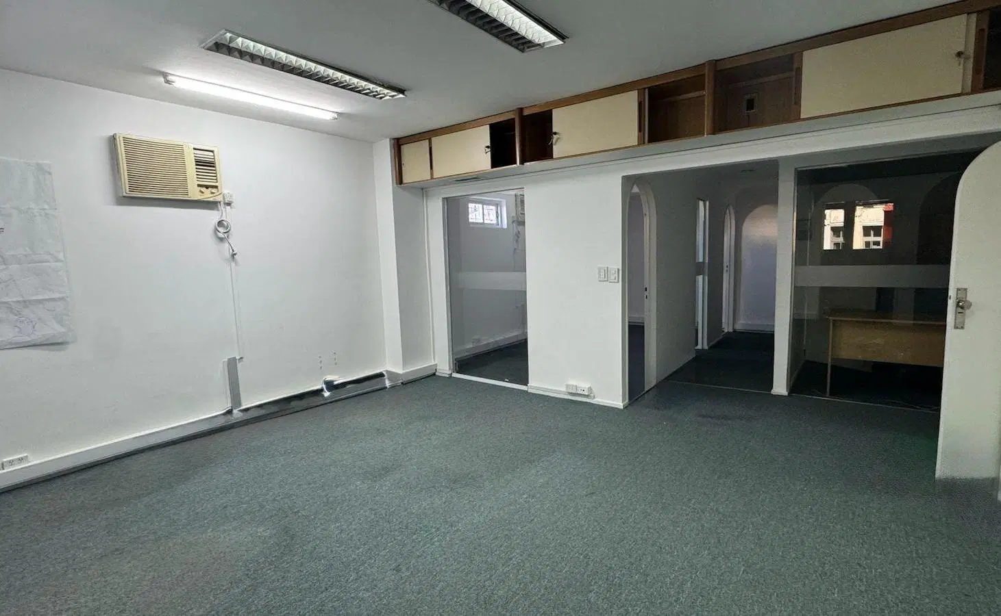 Oficina en venta. Piedras 77. Monserrat. 250 m². 2 cocheras 2