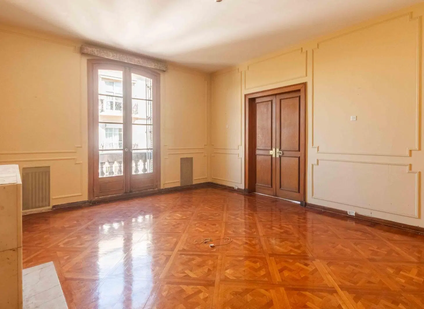 Piso único en edificio de categoría – Plaza Vicente López, Recoleta 4