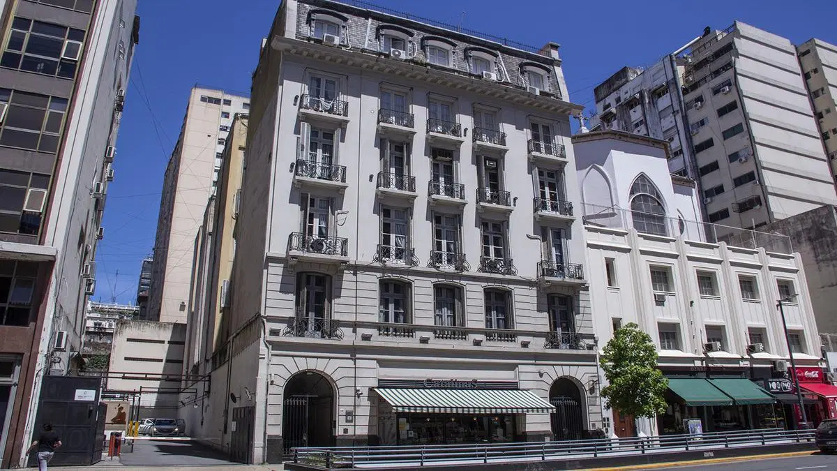 Dúplex a Reciclar con Terraza – Edificio Histórico en Retiro – A pocas cuadras del Teatro Colon 2