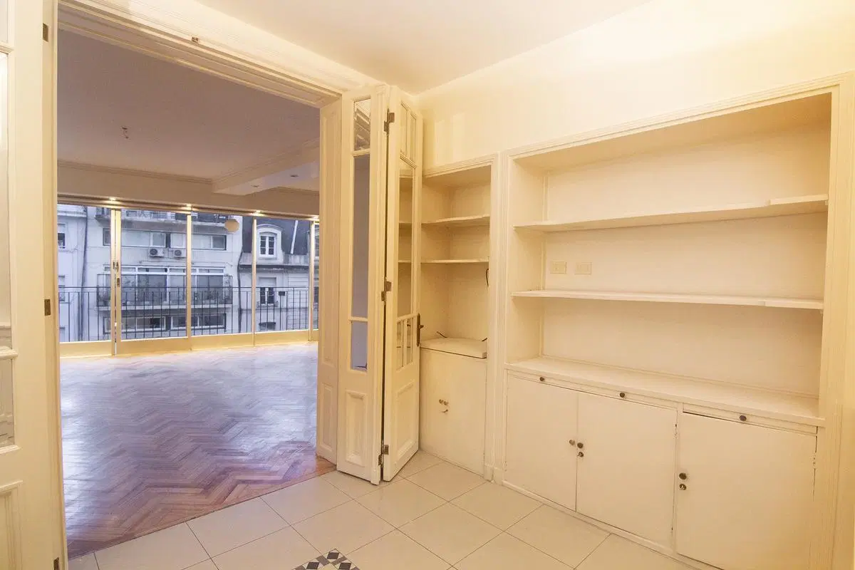 Venta piso 7. Vista panorámica a Libertador, Callao y Parque Thays. Palier privado. Recoleta 4