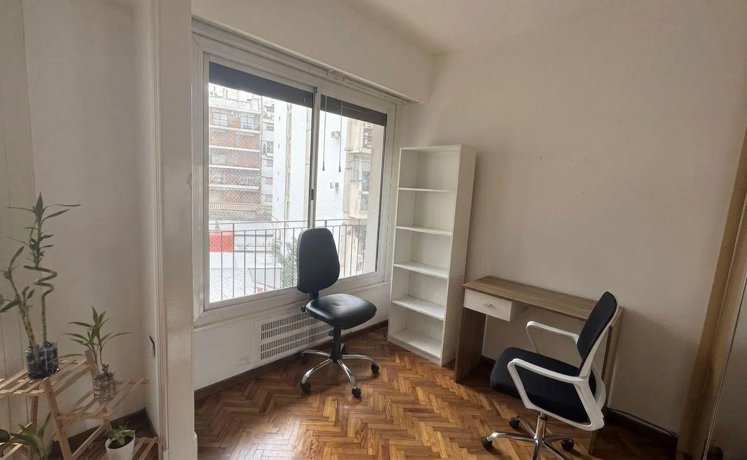 Departamento de 4 ambientes con balcón y dependencia – Recoleta 4