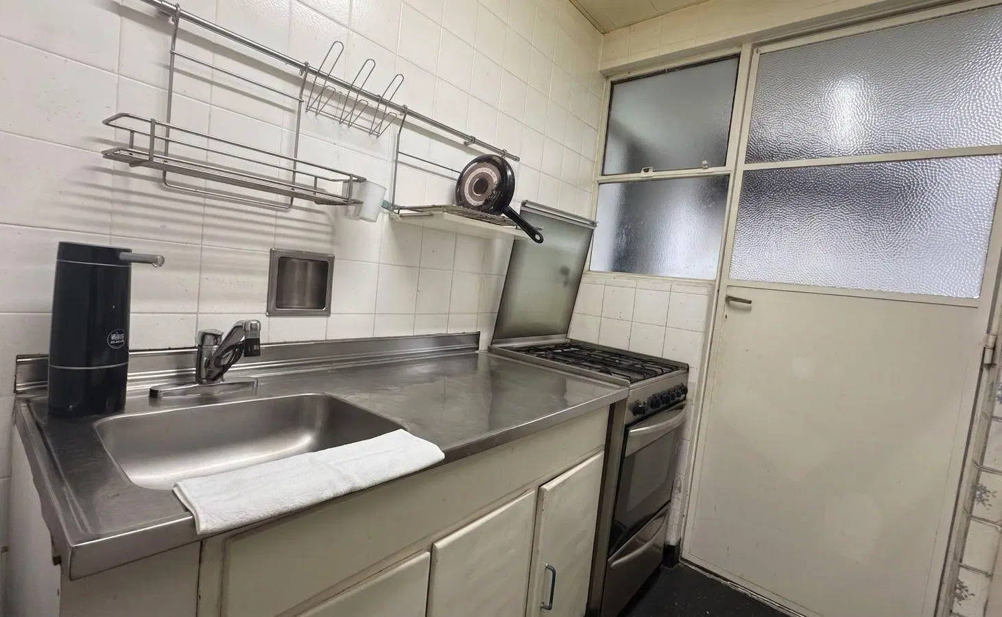 Departamento de 4 ambientes con balcón y dependencia – Recoleta 2