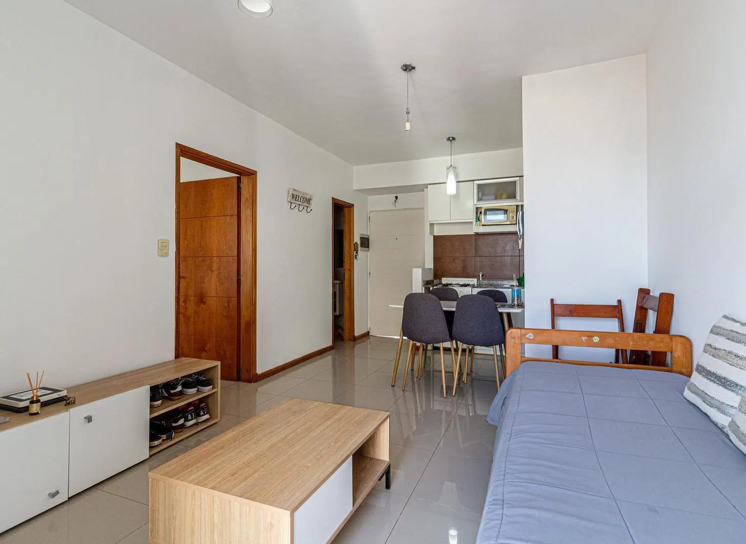 Venta departamento de 1 dormitorio. Plaza Irlanda. Edificio de 10 años. Caballito 3