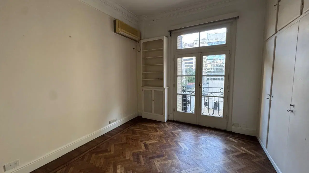Exclusivo Piso Francés de Categoría 140m2,  2 Dorm. en Retiro 8