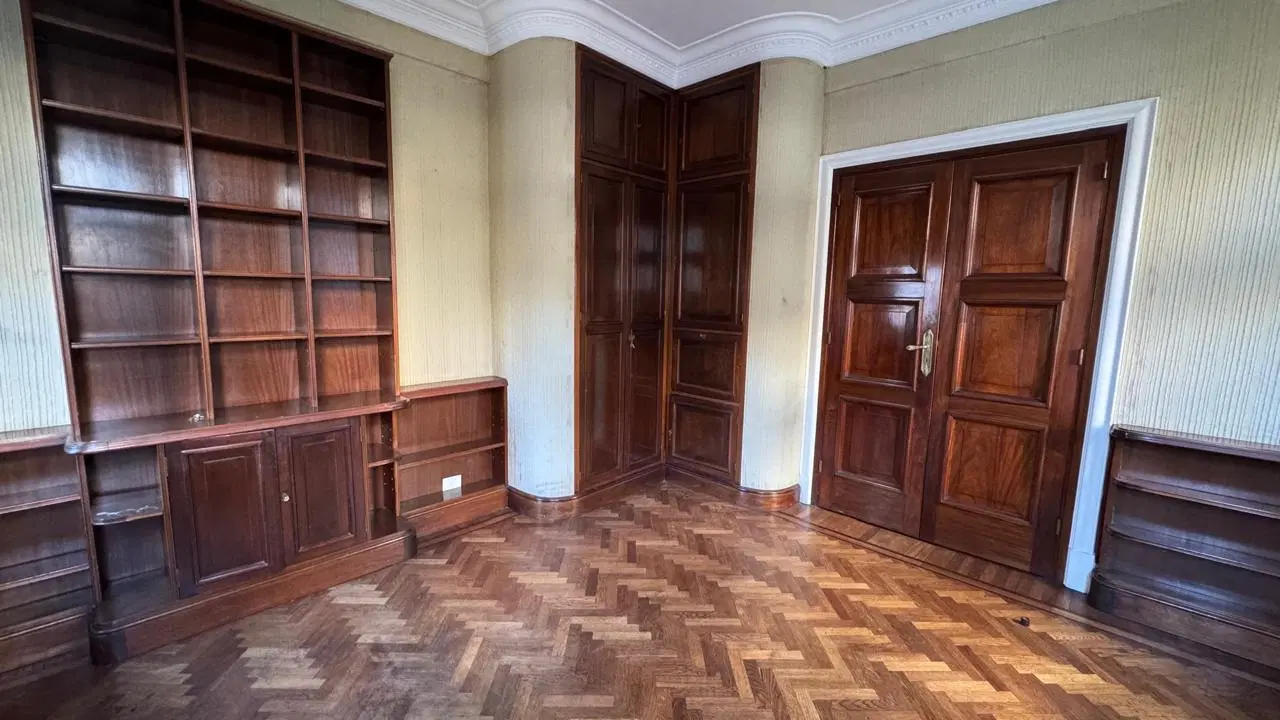 Exclusivo Piso Francés de Categoría 140m2,  2 Dorm. en Barrio Norte 8