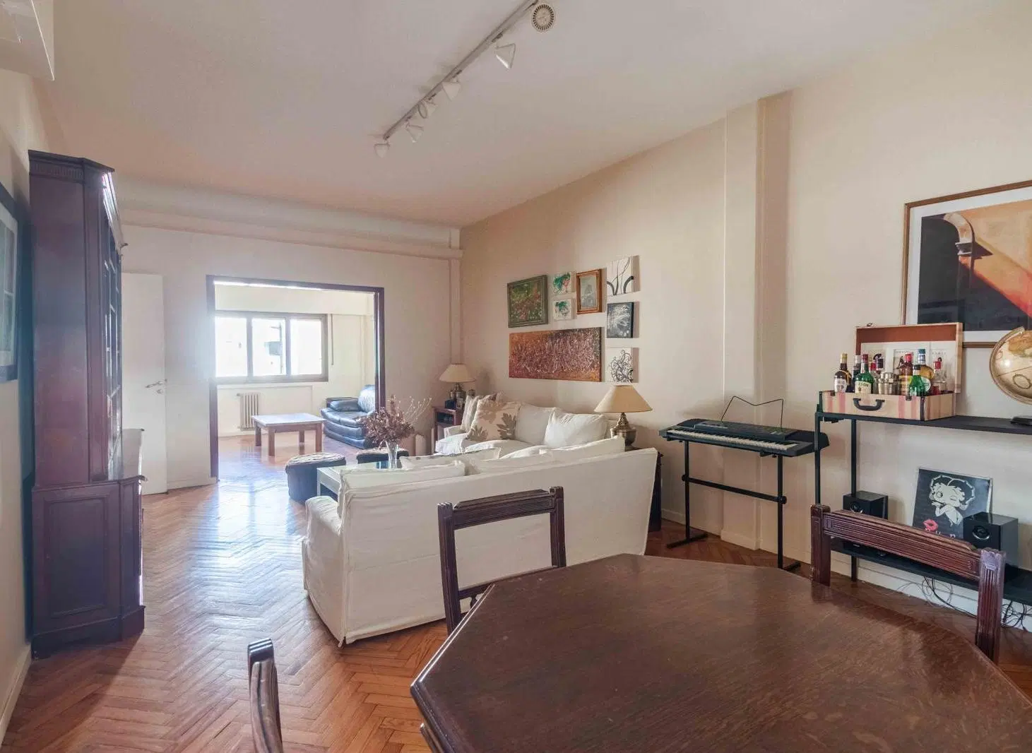Departamento en venta de 4 ambientes reciclado con mucha luz natural – Recoleta 3