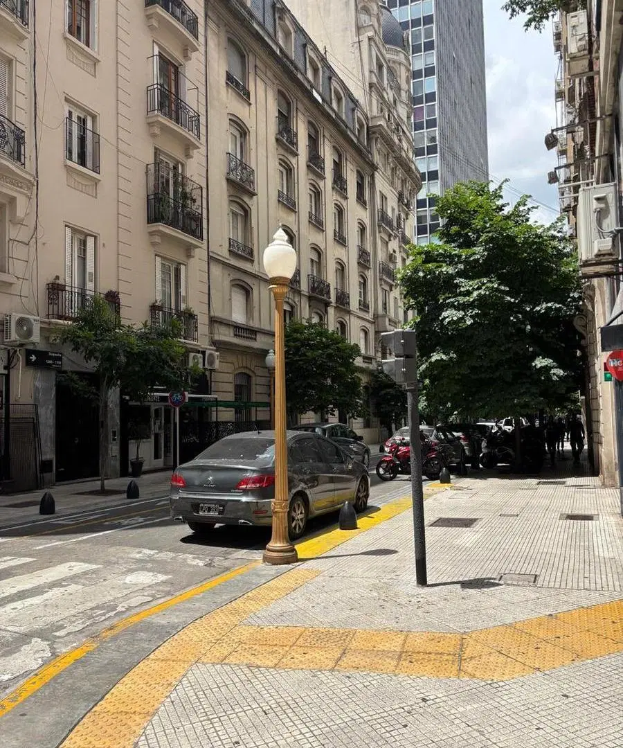 Alquiler Gastos Incluidos – Monoambiente AMOBLADO luminoso en Retiro, a metros de Plaza San Martin 5
