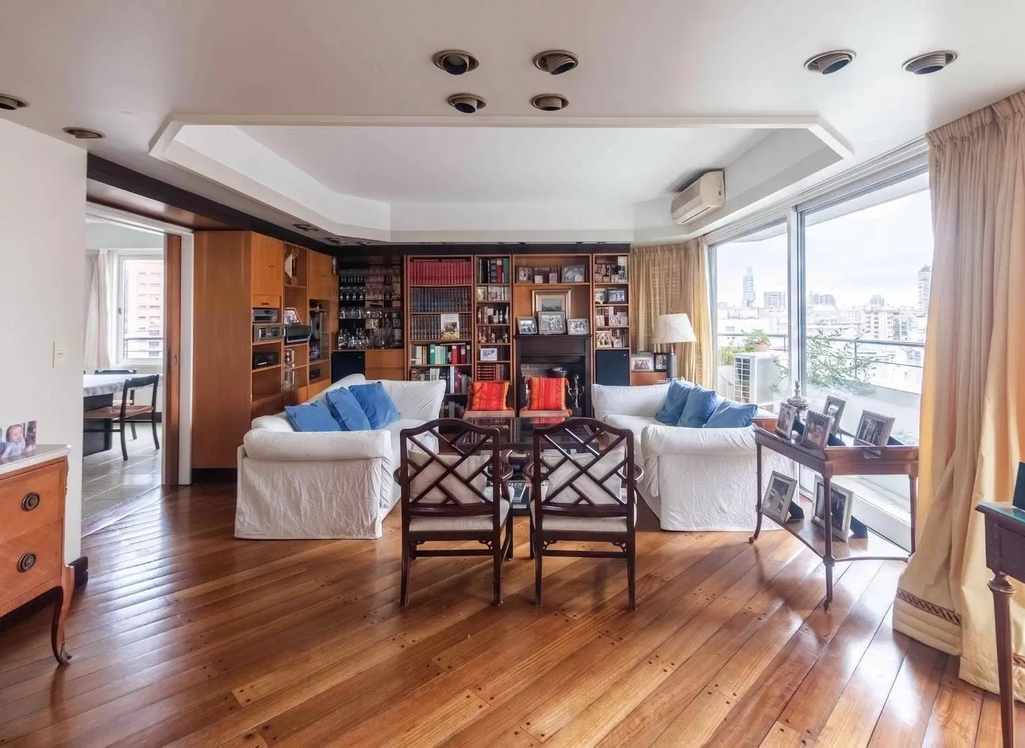 Piso alto en venta. Torre de categoría. 3 dormitorios. 2 cocheras. Palermo Chico 5