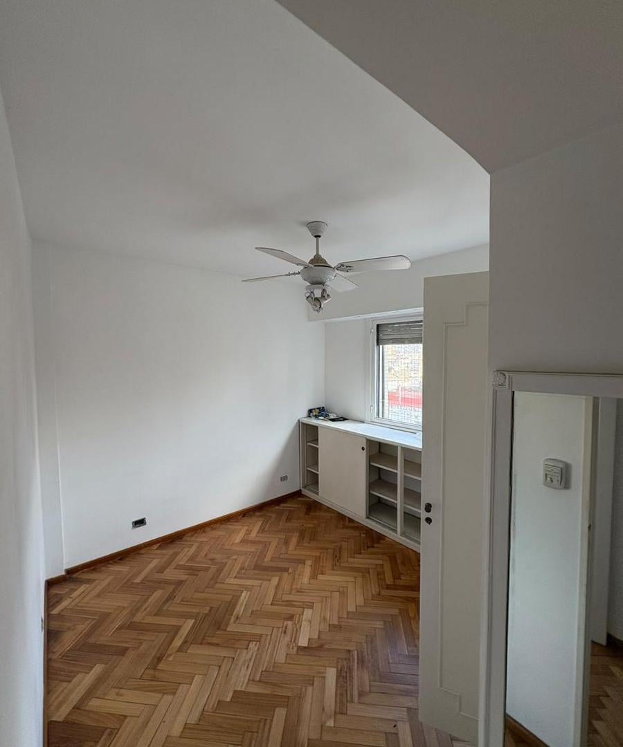 Foto de Departamento de 2 dormitorios en alquiler. Piso alto - Recoleta, imagen 2