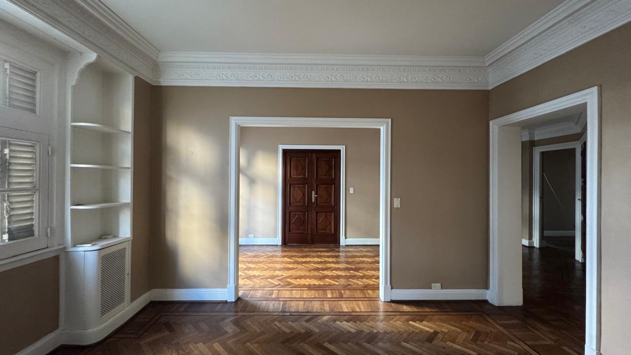 Foto de Exclusivo Piso Francés de Categoría | 140 m² | Barrio norte, imagen 2