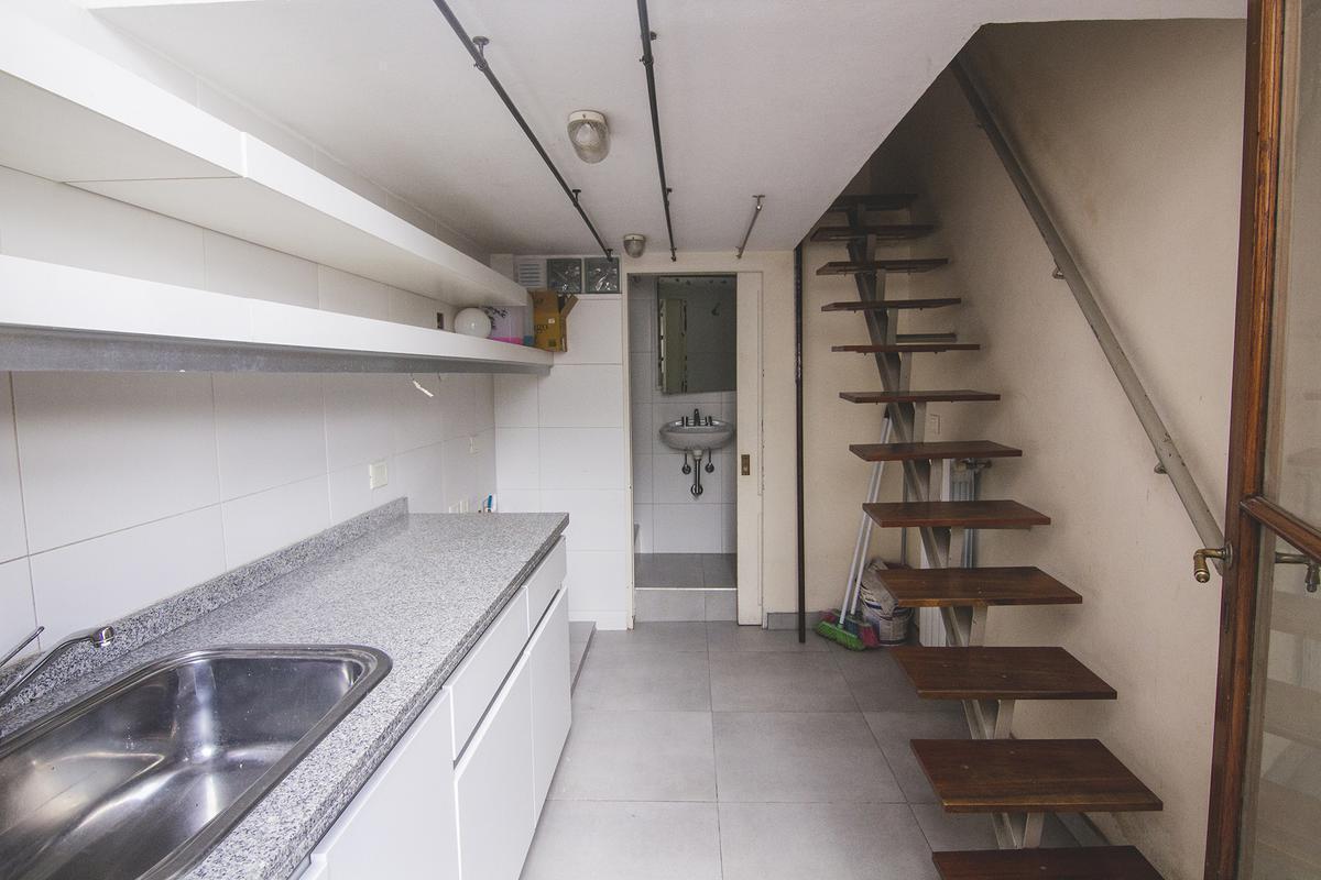 Foto de Departamento de 6 Ambientes. Estilo francés. Reciclado a nuevo, imagen 2