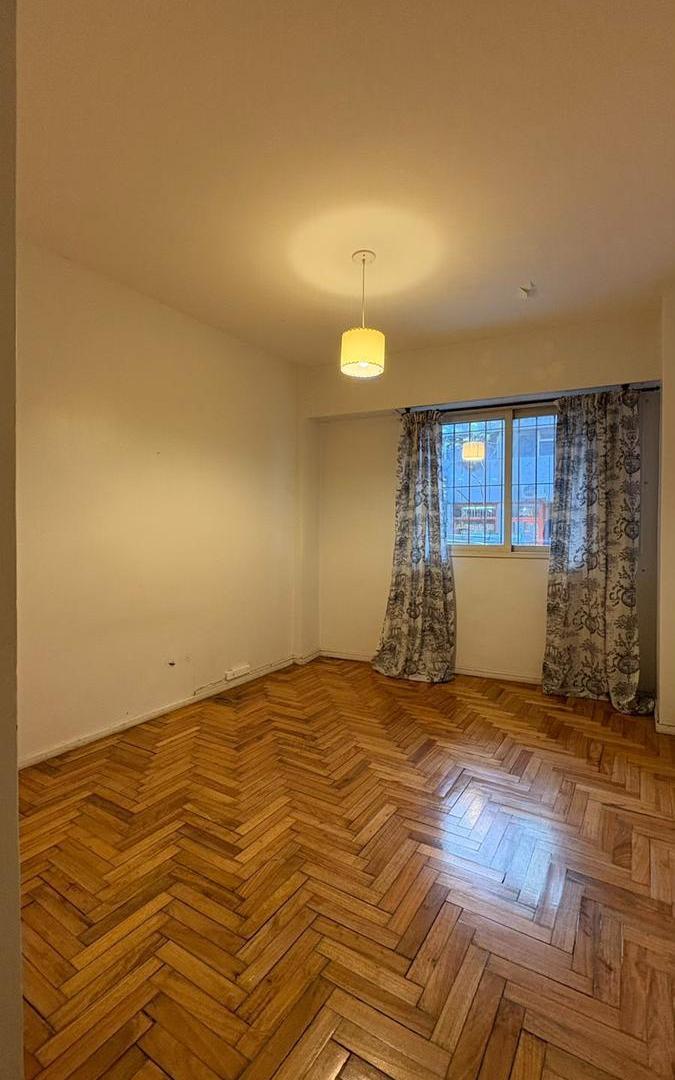 Foto de Planta Baja en venta de 3 Ambientes con Patio - Recoleta, imagen 2