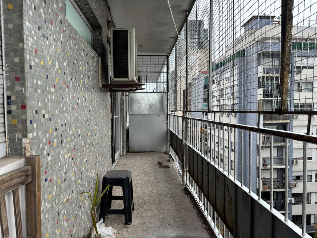 Foto de Venta 3 Ambientes Luminoso con Balcón Corrido al Frente. Balvanera, imagen 2