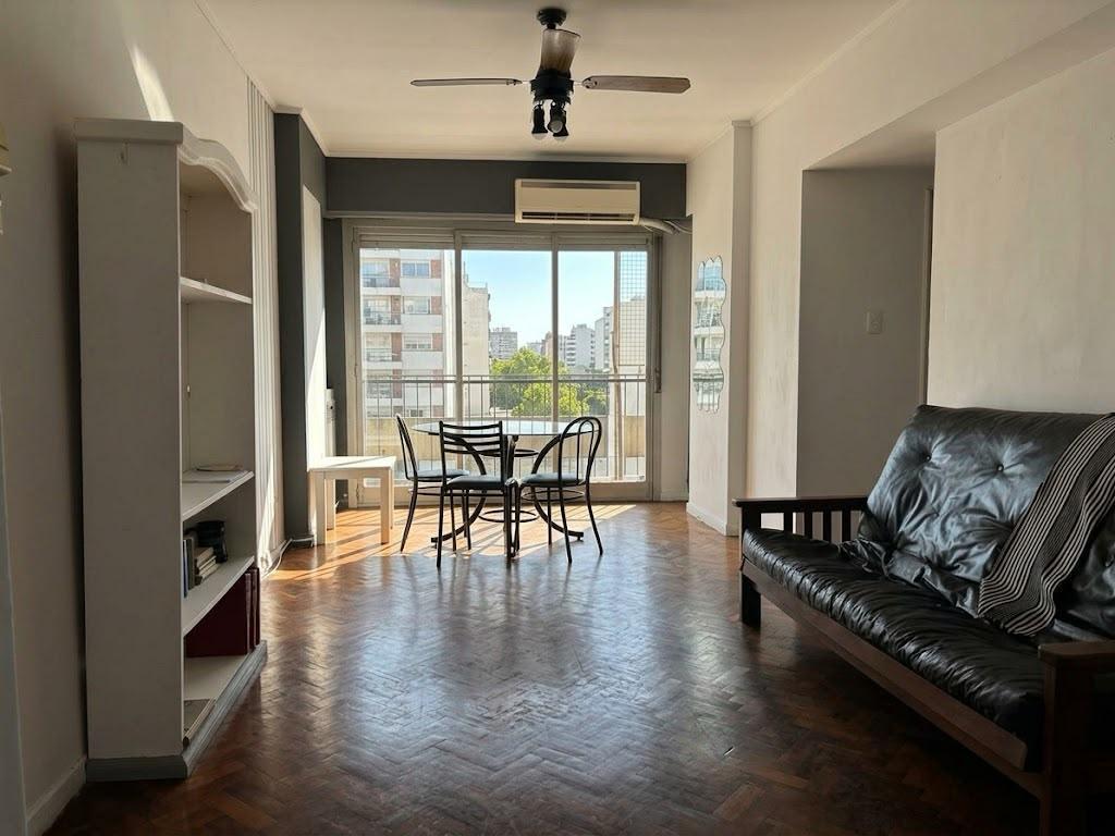 Foto de Venta 3 Ambientes Luminoso con Balcón Corrido al Frente. Balvanera, imagen 3