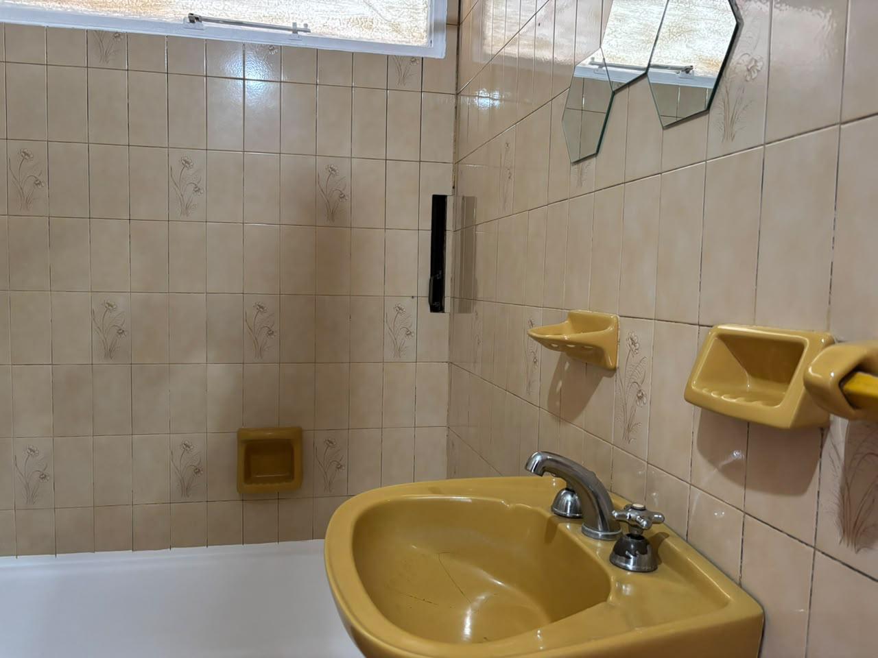 Foto de Venta 3 Ambientes Luminoso con Balcón Corrido al Frente. Balvanera, imagen 3