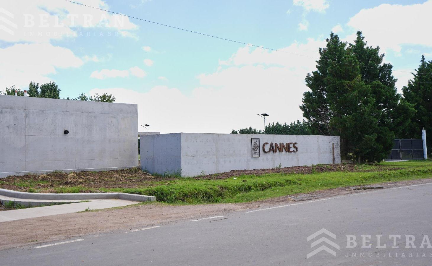 Terreno en Funes