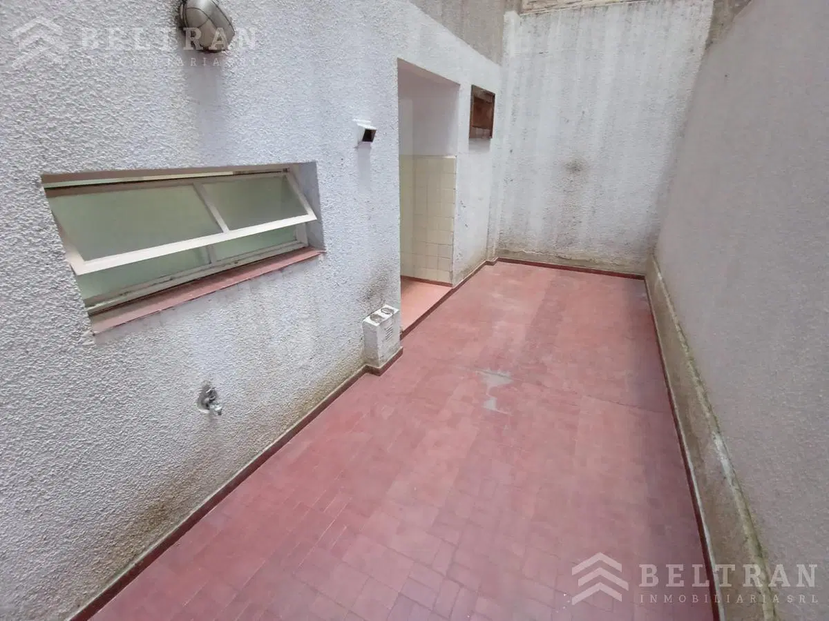 1er Piso con Patio 3