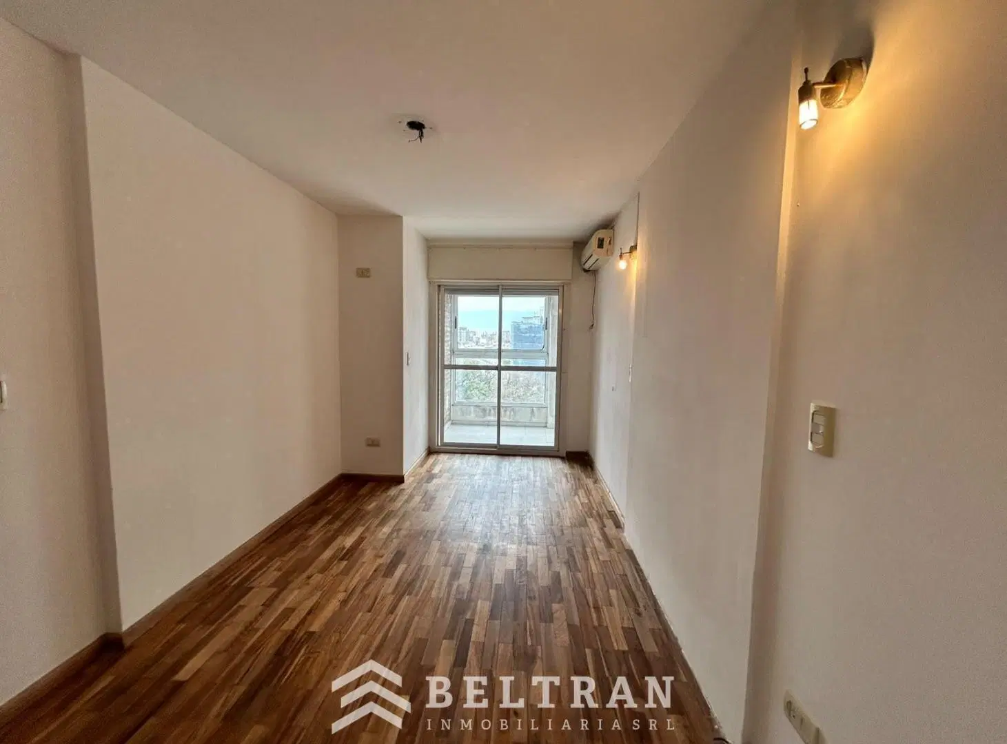 Departamento en Abasto 4