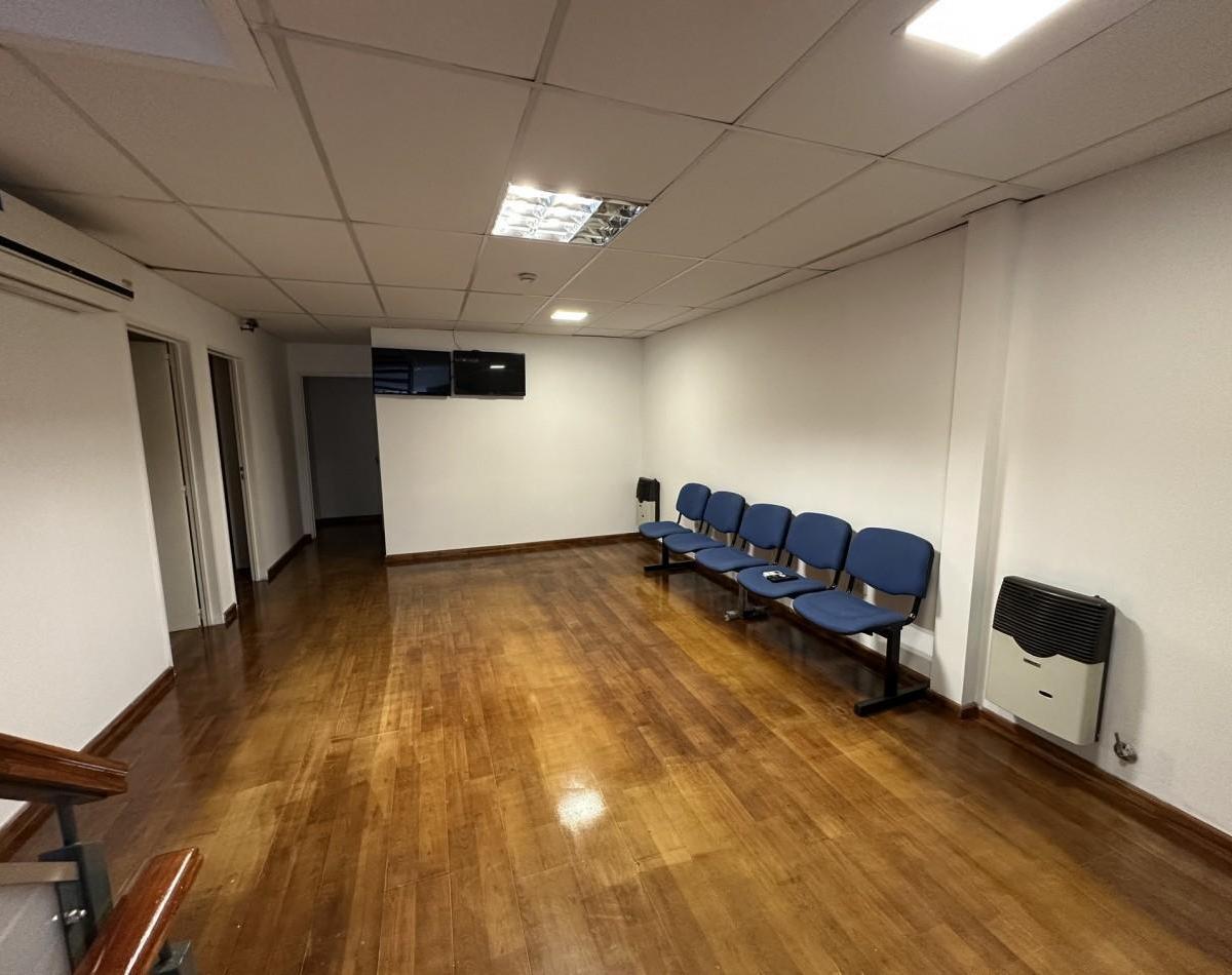 Alquiler Edificio de Oficinas/consultorios en Rosario 4