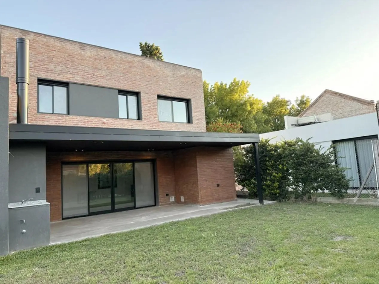 Venta casa 3 dormitorios en Fisherton - A estrenar 3