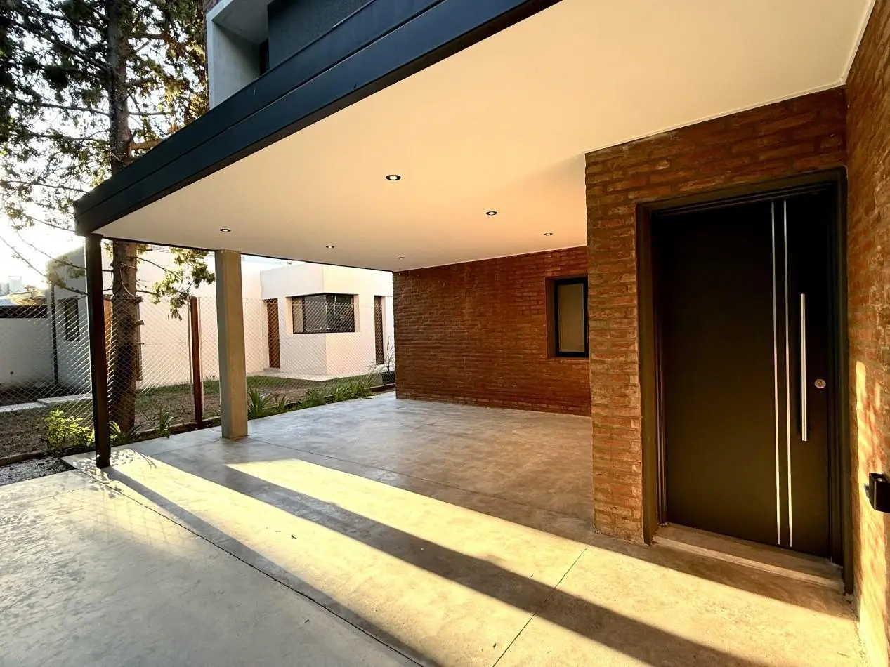 Venta casa 3 dormitorios en Fisherton - A estrenar 5