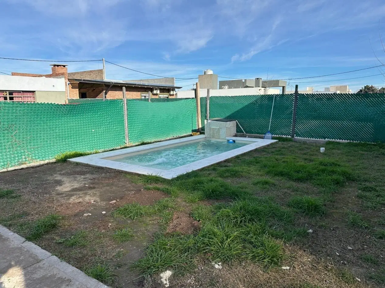 Casa Nueva con Piscina, Quincho y Sotano - Ibarlucea 8