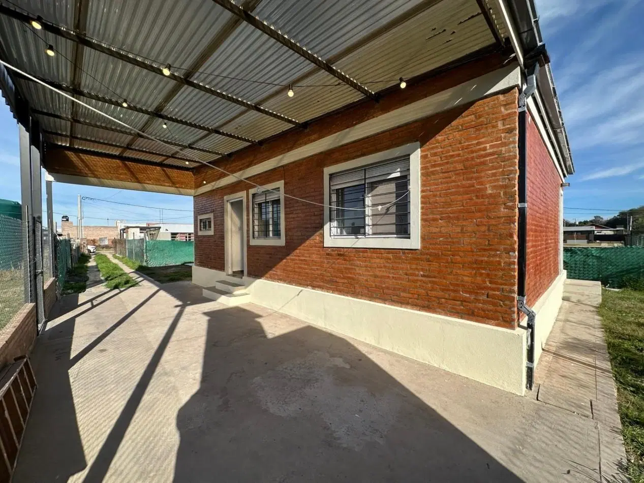Casa Nueva con Piscina, Quincho y Sotano - Ibarlucea 5