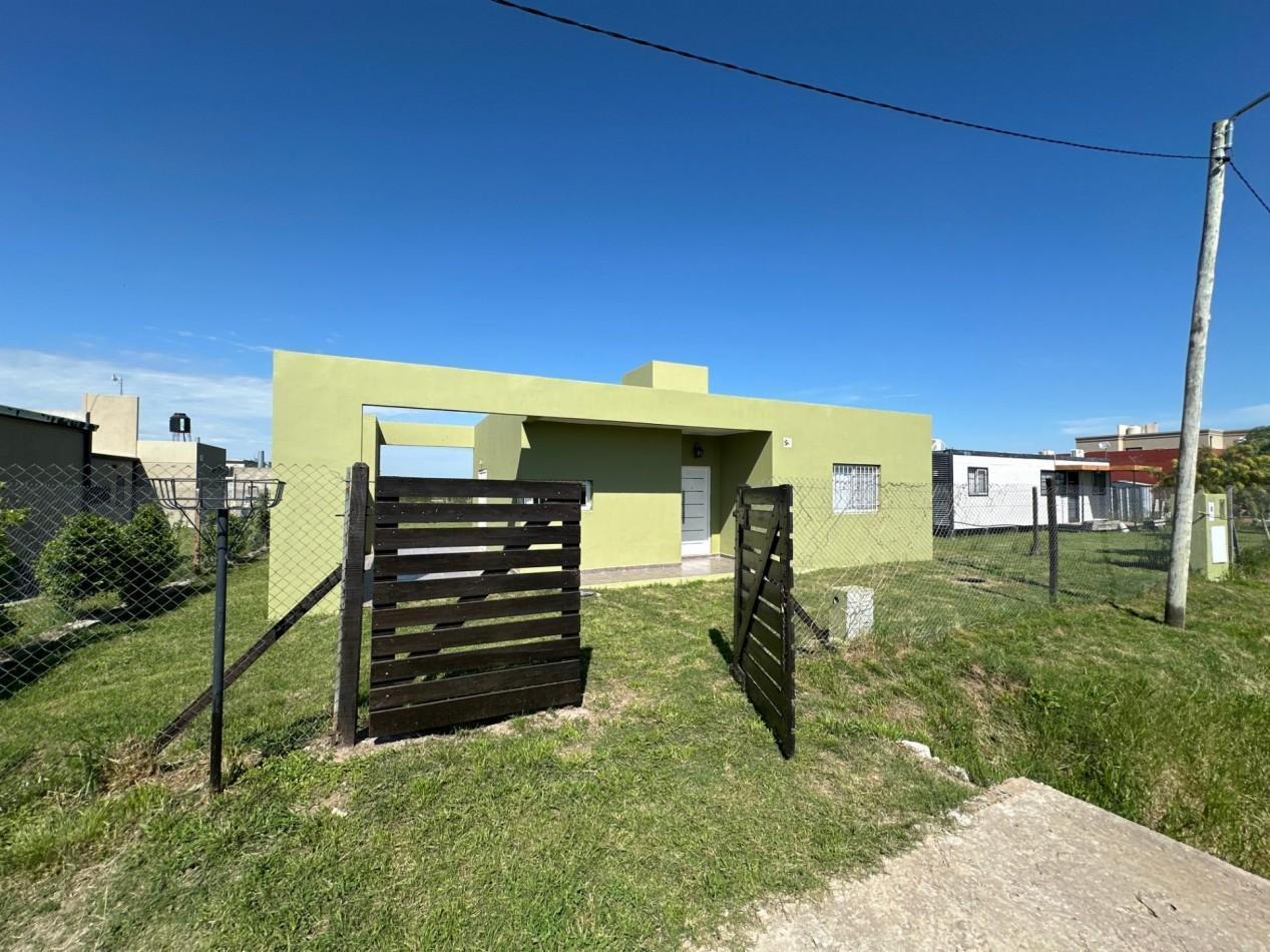 Foto de Venta Casa 2 dormitorios con gran parque, imagen 2