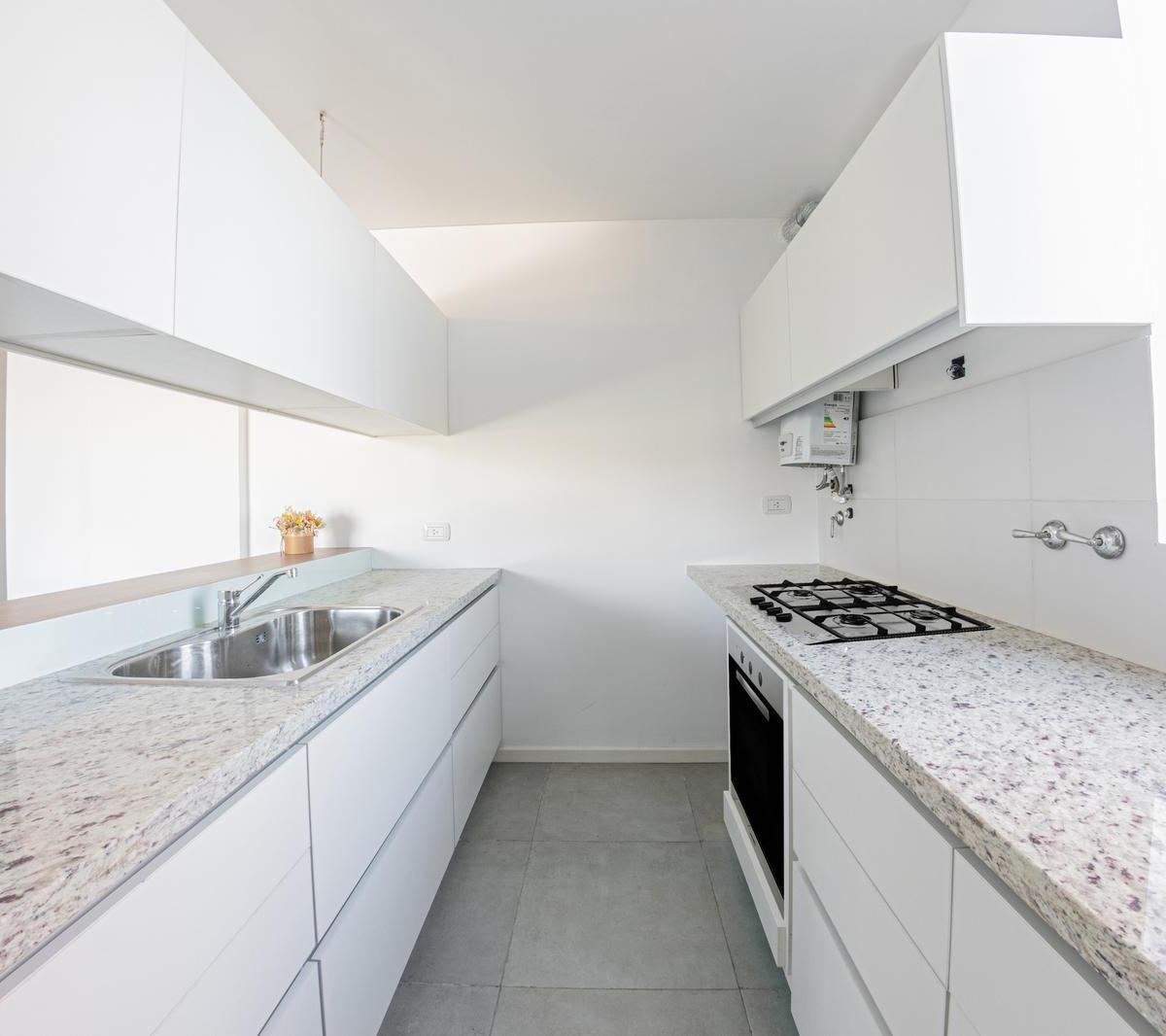 Foto de DEPARTAMENTO DE DOS DORMITORIOS VENTA SUM Y PARRILLERO ABASTO ROSARIO, imagen 2