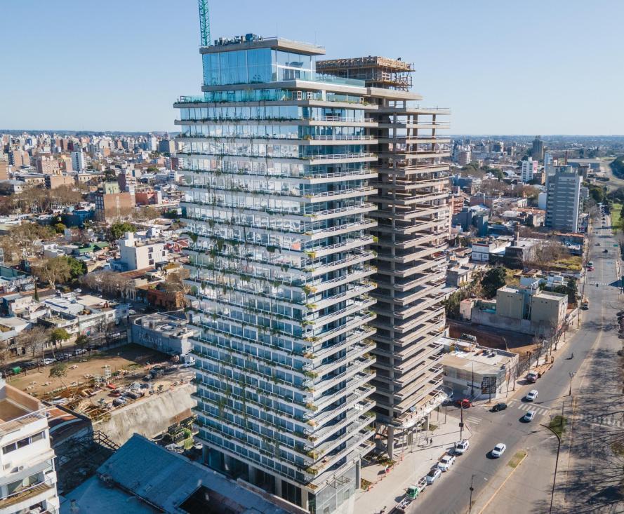 DEPARTAMENTO PREMIUM DE TRES DORMITORIOS VENTA GIMNASIO Y PILETA COCHERA PICHINCHA ROSARIO