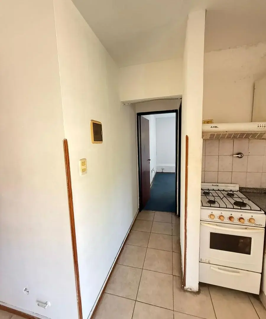 San Lorenzo 3800. Un dormitorio de Escalera 4