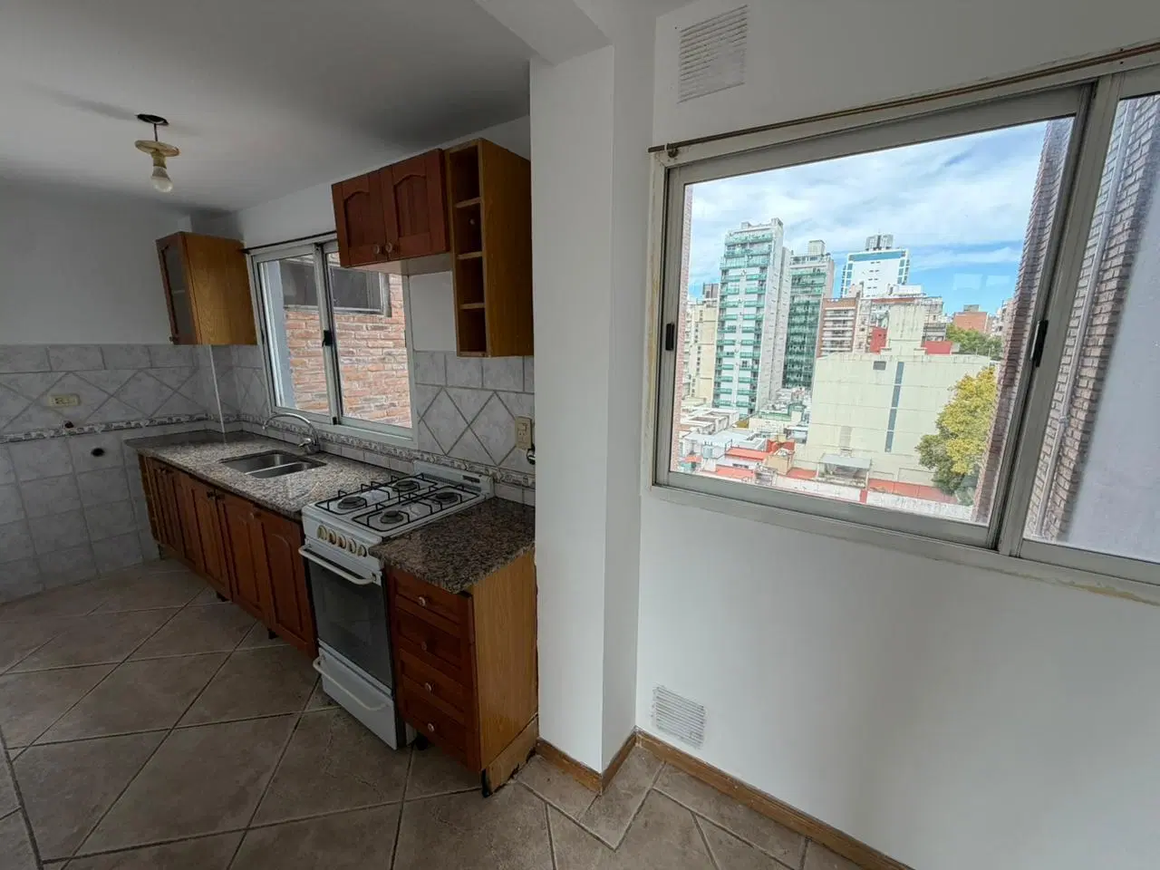 Alquiler Departamento 1 Dormitorio con Balcón - Santa Fe 2300 (Pichincha/Centro) 8
