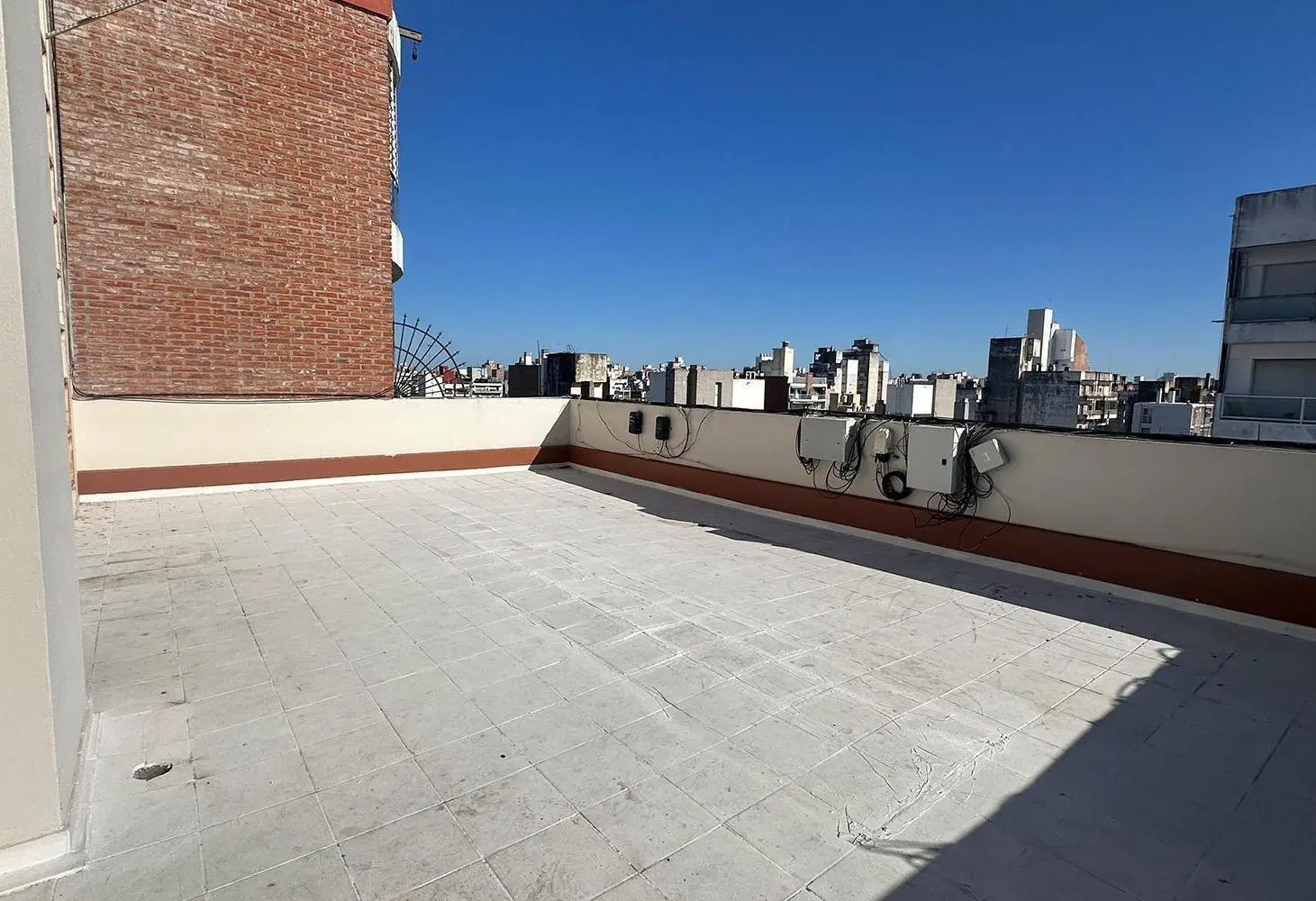 DEPARTAMENTO DE UN DORMITORIO CON BALCON ALQUILER BARRIO MARTIN ROSARIO 4