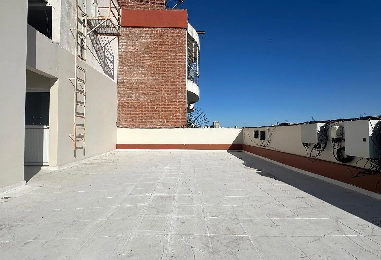 DEPARTAMENTO DE UN DORMITORIO CON BALCON ALQUILER BARRIO MARTIN ROSARIO 5