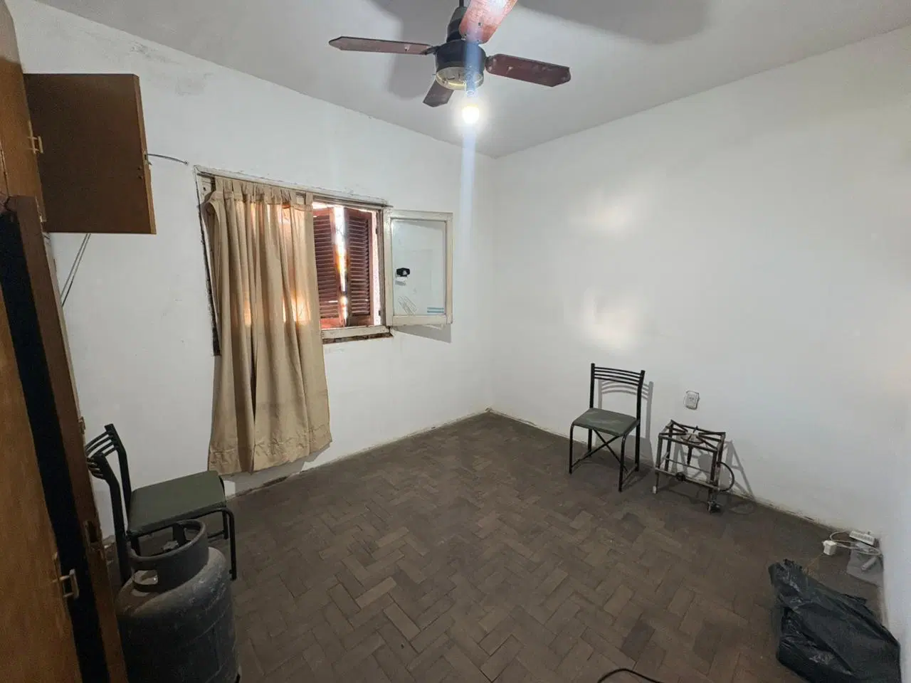 CASA DE 2 DORMITORIOS VENTA PATIO Y TERRAZA BARRIO SARMIENTO ROSARIO 5
