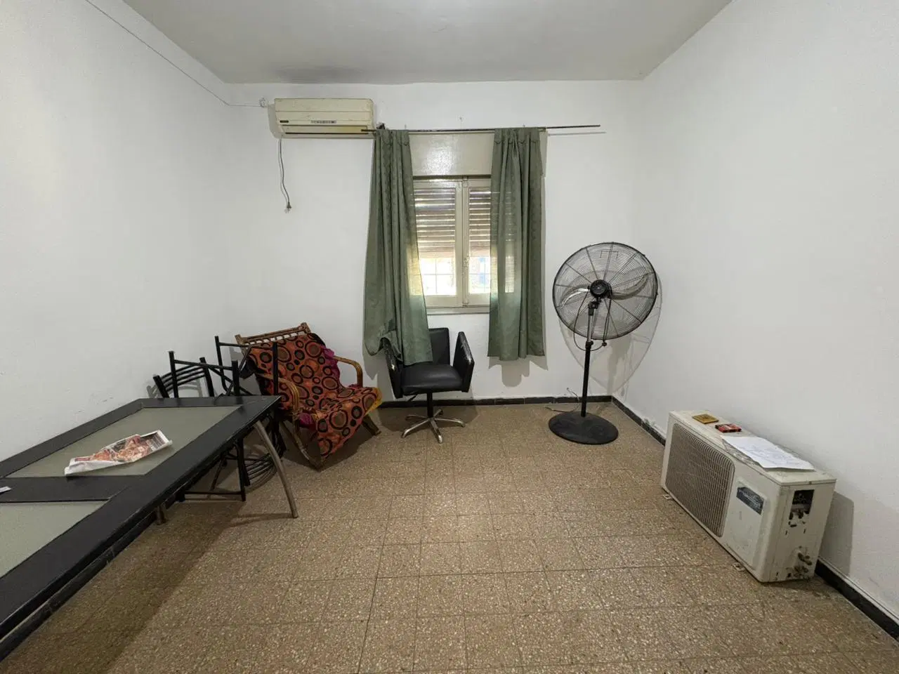 CASA DE 2 DORMITORIOS VENTA PATIO Y TERRAZA BARRIO SARMIENTO ROSARIO 2