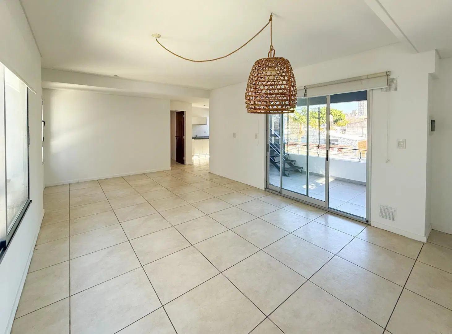 DEPARTAMENTO DE 2 DORMITORIOS VENTA BALCON CON PARRILLERO Y TERRAZA REP. DE LA SEXTA ROSARIO 2