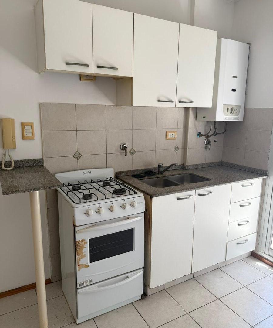 Foto de Departamento de un dormitorio San Lorenzo 3300, imagen 3