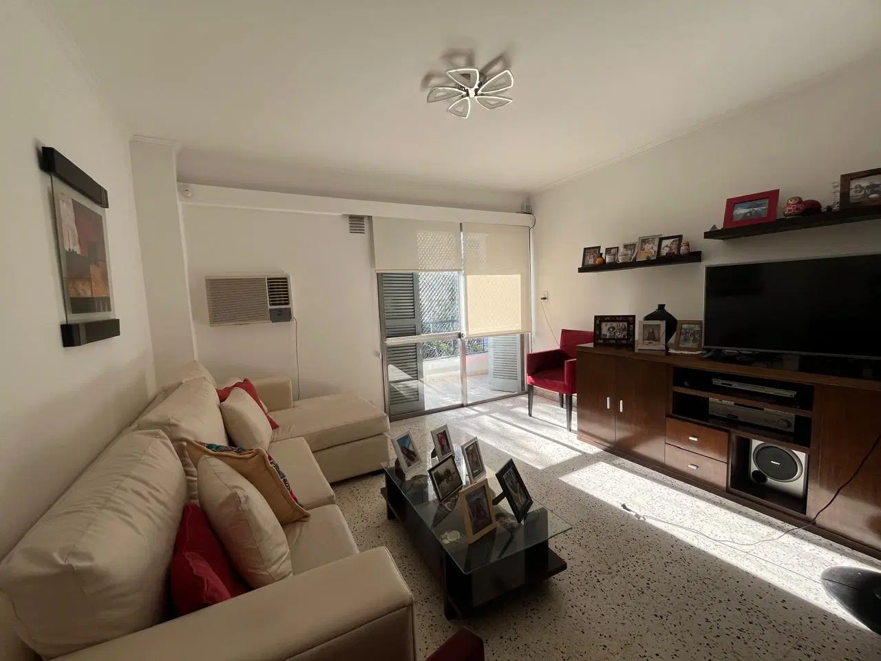 DEPARTAMENTO POR ESCALERA DE 2 DORMITORIOS VENTA BARRIO MARTIN ROSARIO 3