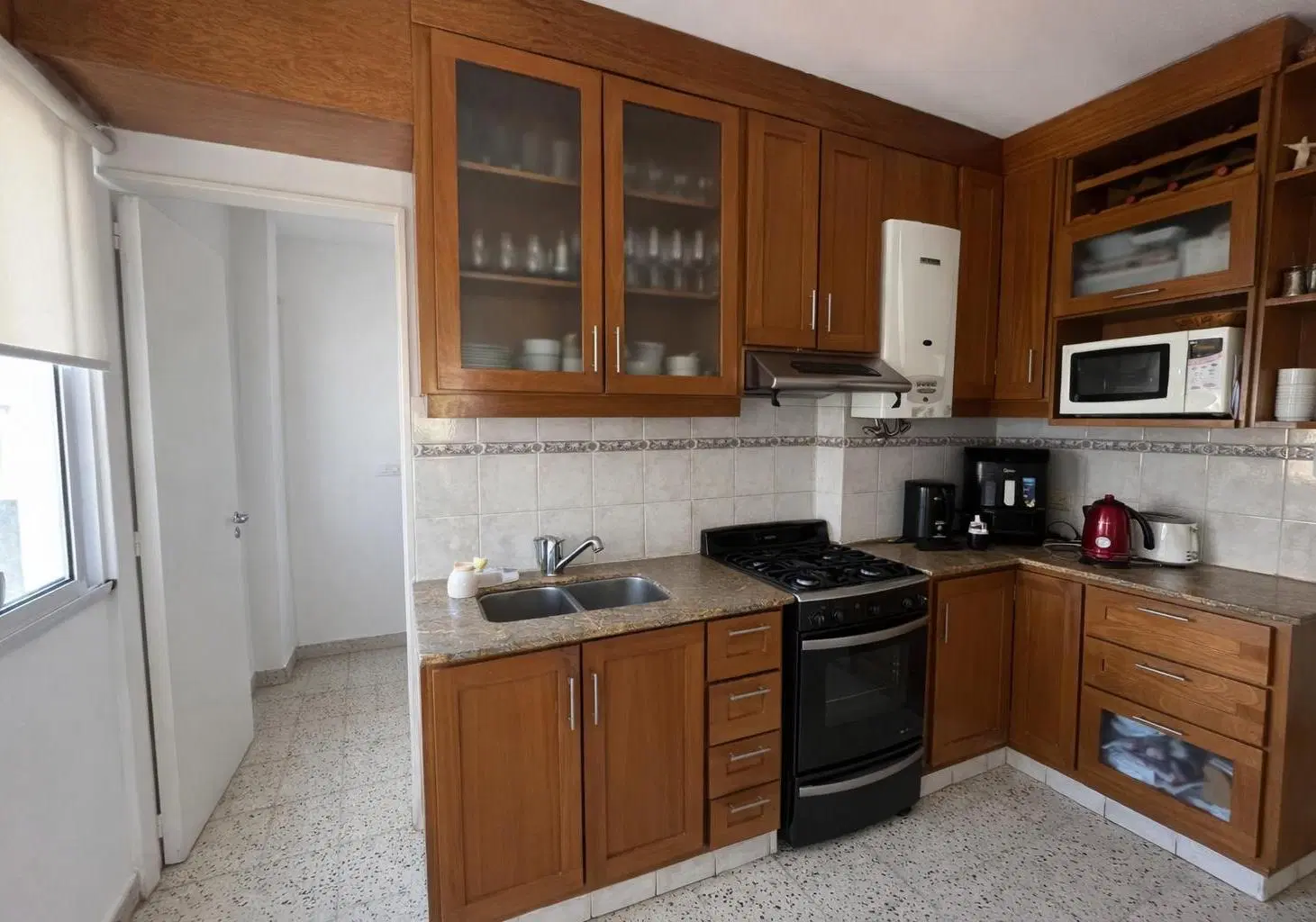 DEPARTAMENTO POR ESCALERA DE 2 DORMITORIOS VENTA BARRIO MARTIN ROSARIO 5