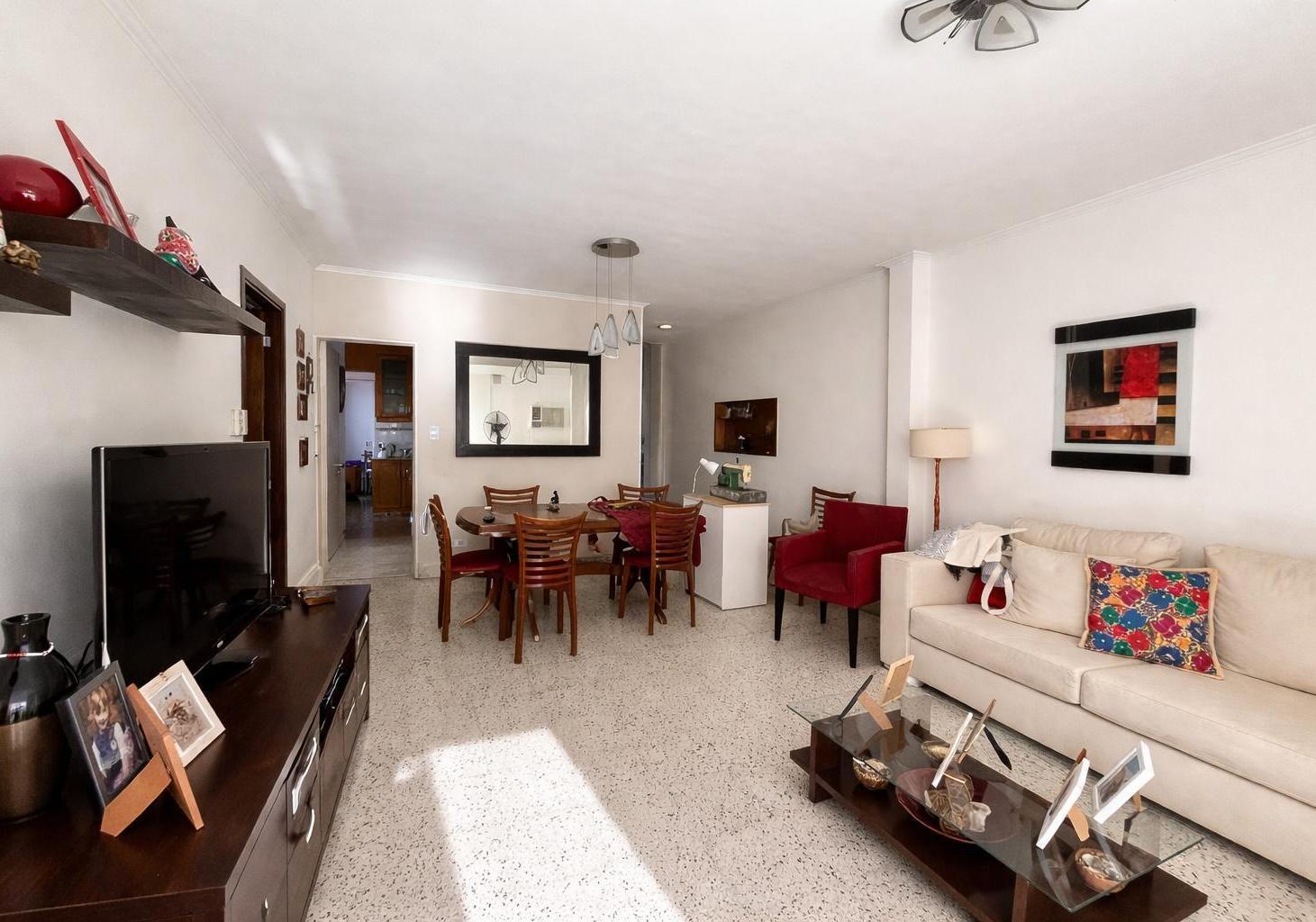 DEPARTAMENTO POR ESCALERA DE 2 DORMITORIOS VENTA BARRIO MARTIN ROSARIO
