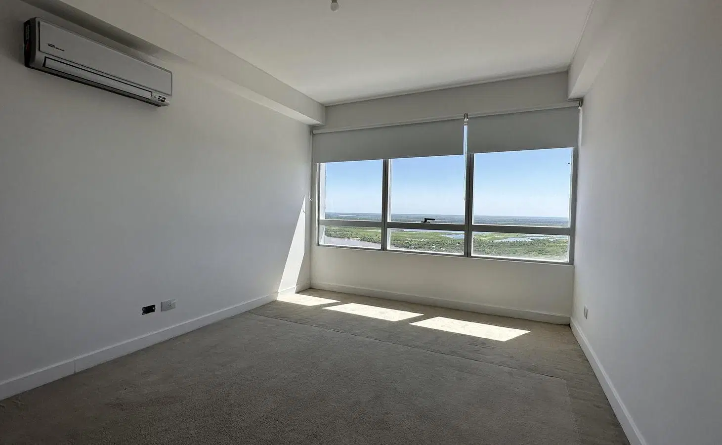 Departamento Premium de dos dormitorios con cochera y baulera- Vista al rio- Maui -Puerto Norte 4