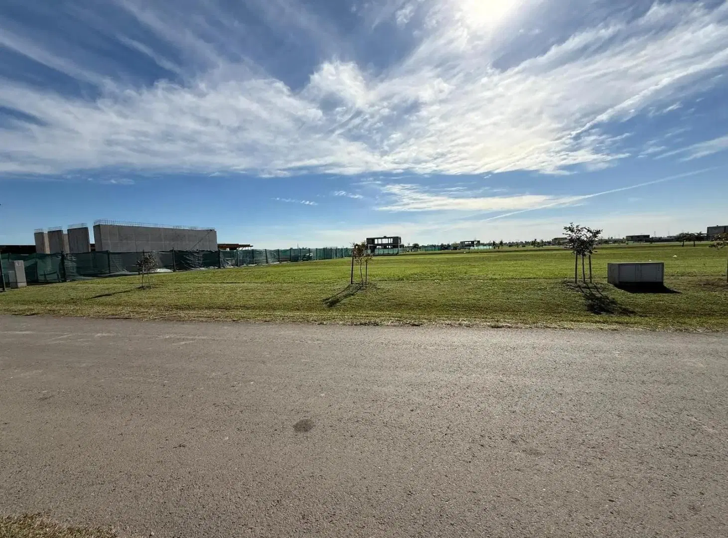 LOTE DE 800M2 VENTA CLUB HOUSE Y PISCINAS BARRIO CERRADO FUNES ROSARIO 3